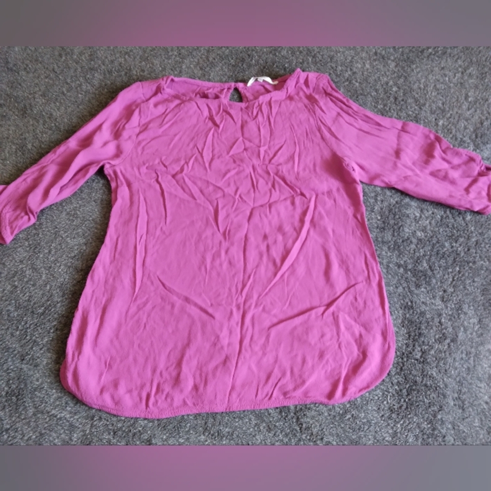 Ladies Medium top